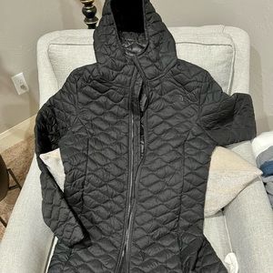 Northface quilted light weight coat